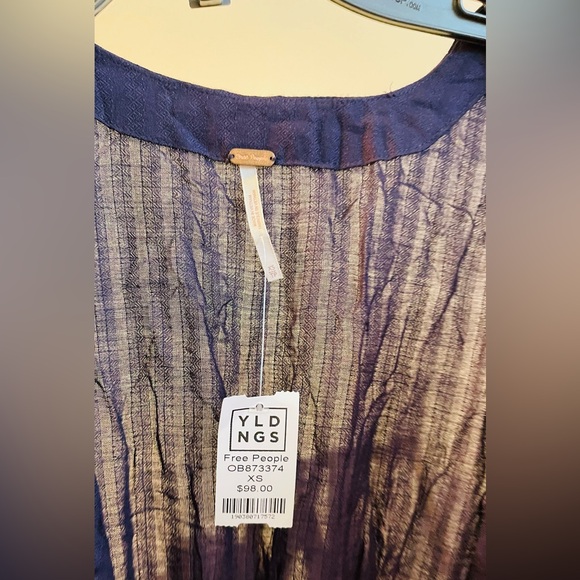 Free People XS NWT long top Purple Button-Up Top - Picture 2 of 2